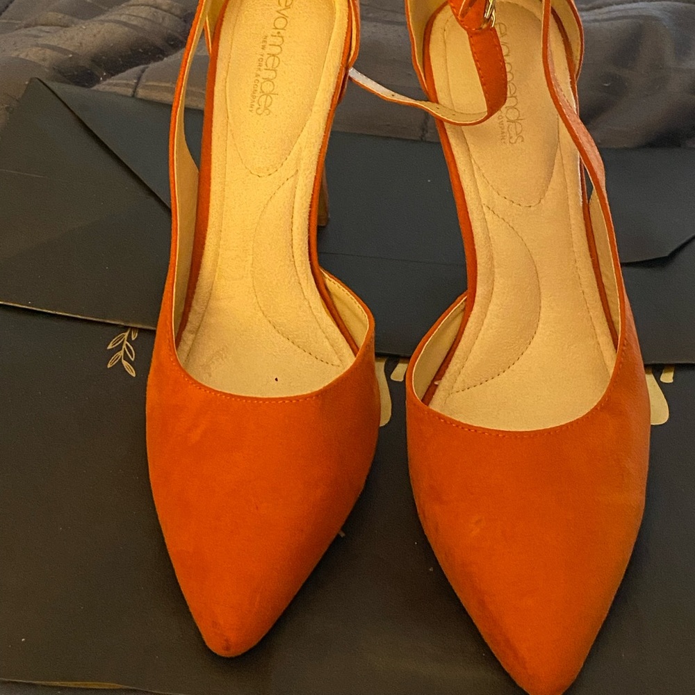 Eva mendes/New York &Company Tangerine size 10 heels